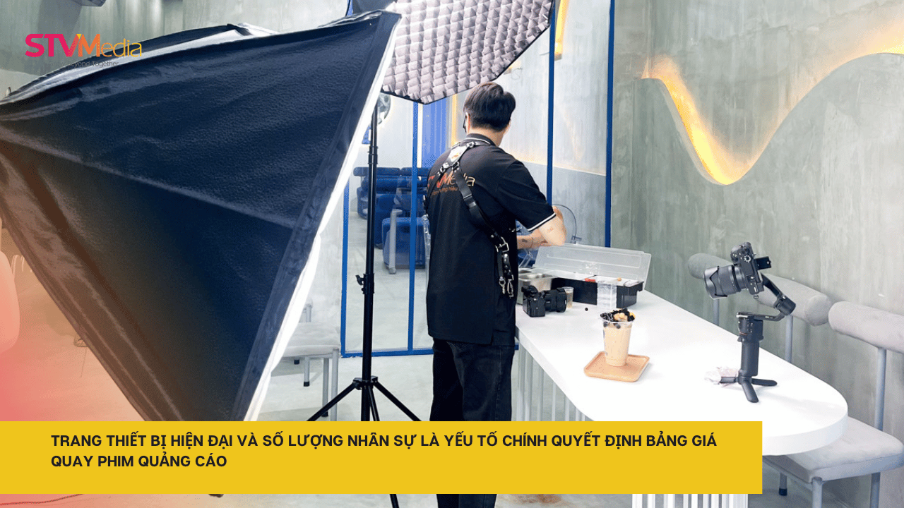 Bảng Giá Dịch Vụ Quay Phim Quảng Cáo Tại Cần Thơ Mới Nhất 2026: Giải Bài Toán Tối Ưu Chi Phí Cho SME 3 Ekip sản xuất phim doanh nghiệp STV Media với trang thiết bị hiện đại