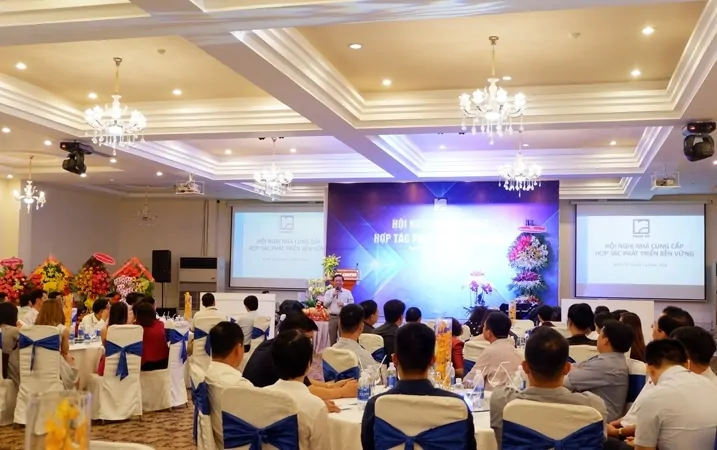 Vì sao nên lựa chọn dịch vụ của Sáng Tạo Việt Media Cần Thơ? 4 to chuc su kien