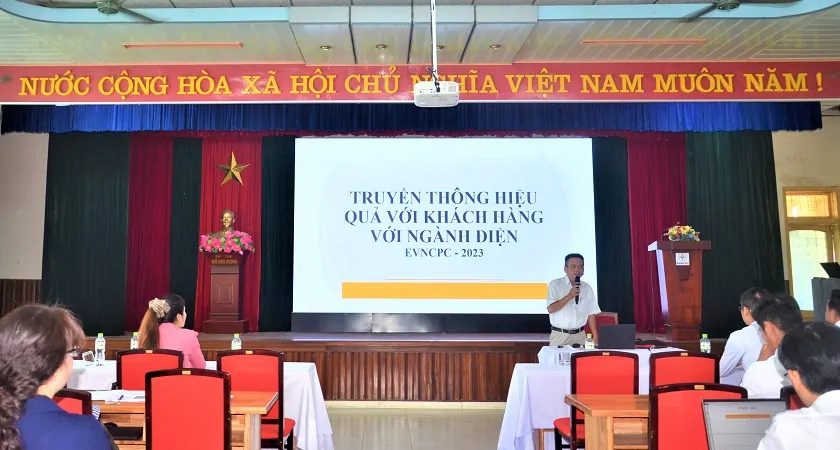 Tập huấn nghiệp vụ công tác truyền thông trên các nền tảng mạng xã hội ứng dụng trong ngành điện 2 343566657 185364307721210 3427469452517356260 n