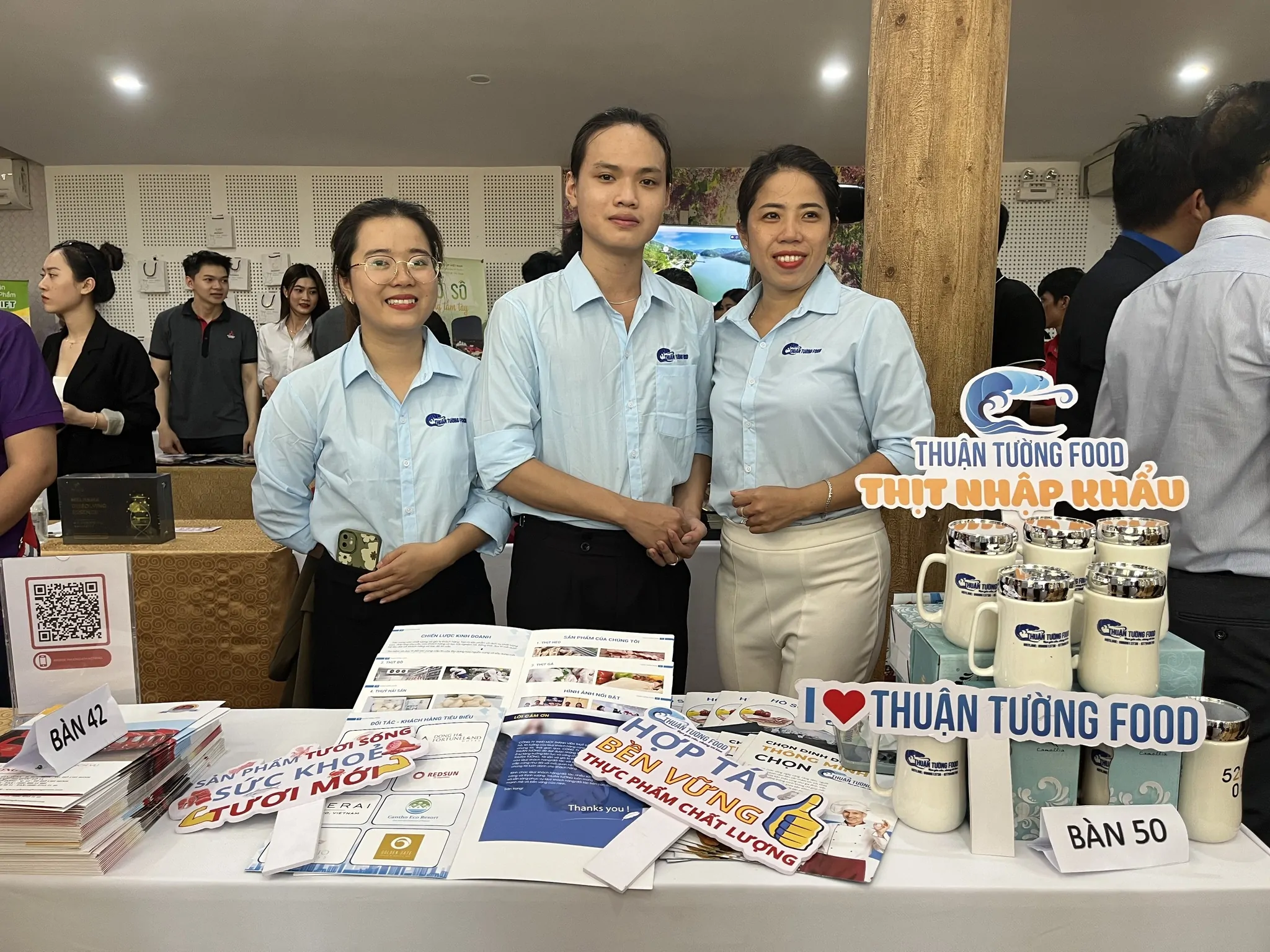 Marketing hiệu quả và tiết kiệm chi phí: Gợi ý một số kênh phù hợp cho doanh nghiệp nhỏ và chủ shop. 6 trung bay san pham