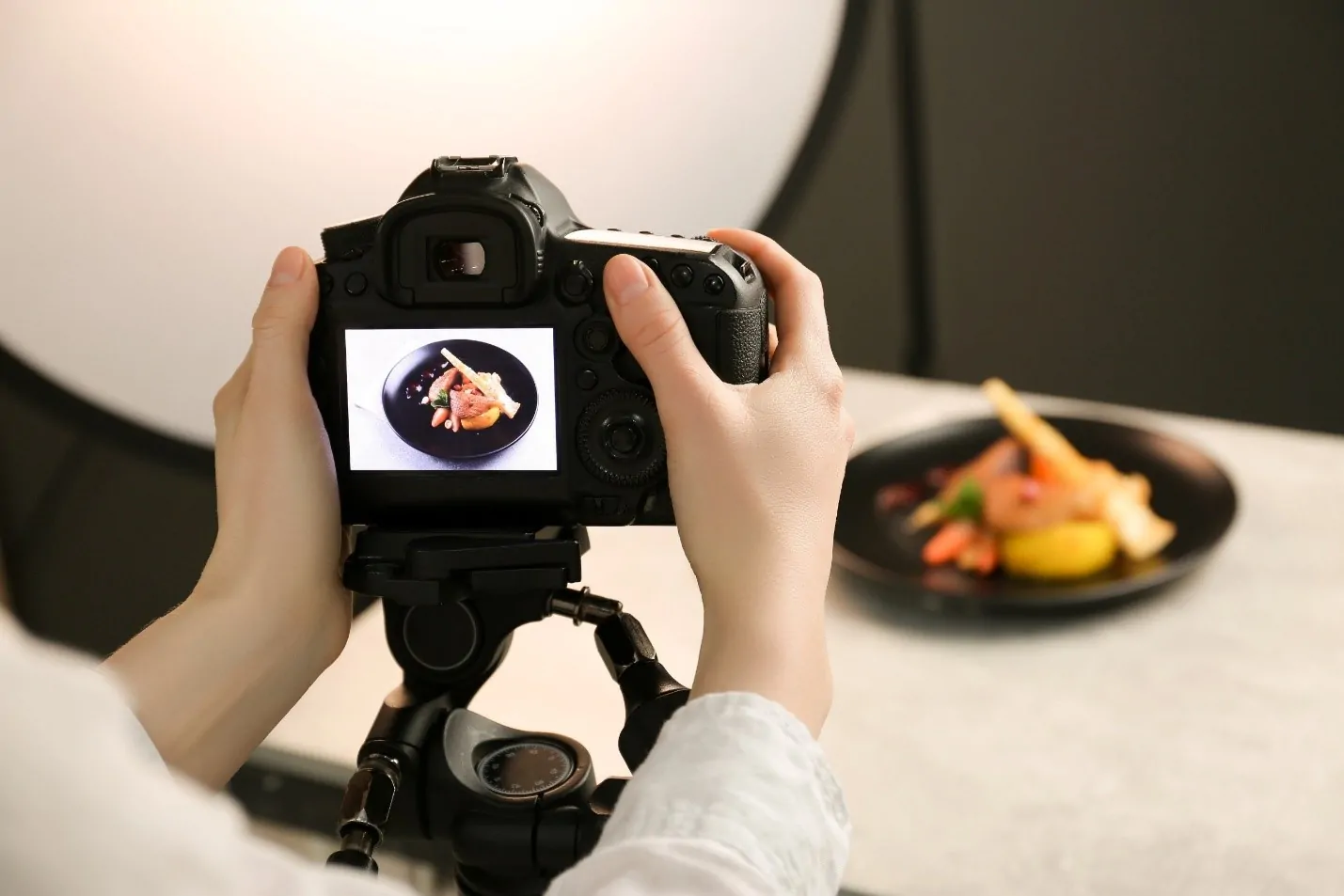 Bí quyết chụp ảnh sản phẩm đẹp như studio chỉ trong 5 phút 3 bí quyết chụp ảnh sản phẩm đẹp