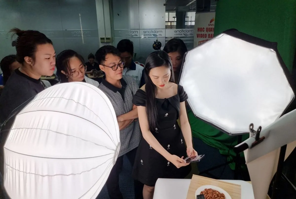 Top 5 khóa học marketing online Cần Thơ thực chiến tốt nhất 2 Khoá học làm video marketing