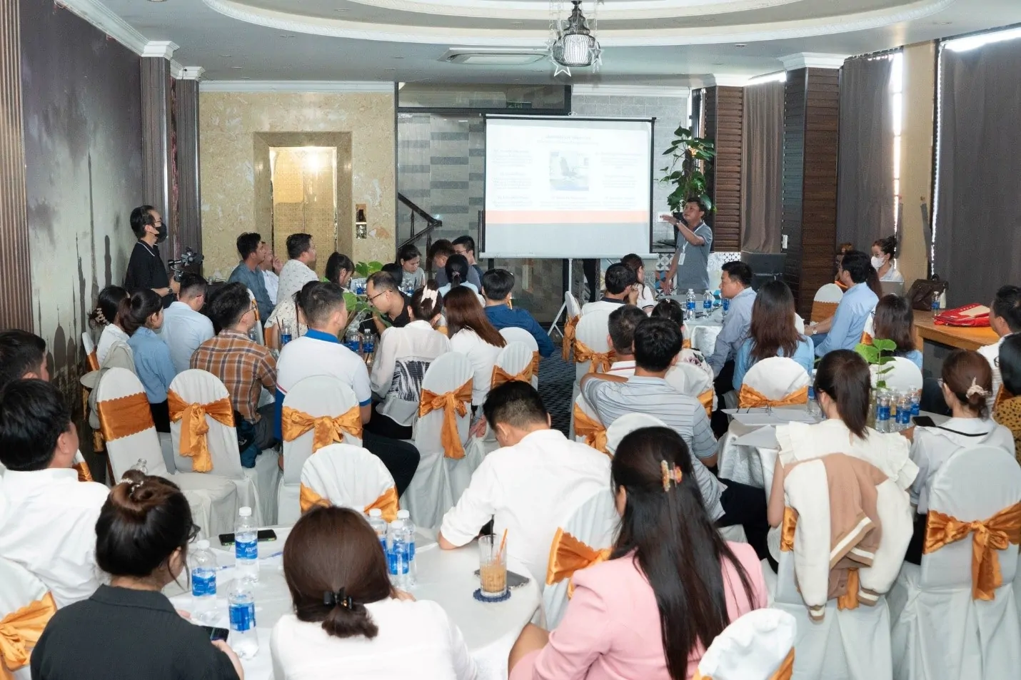 Tổng hợp 08 chi phí tổ chức sự kiện cơ bản mà bạn cần biết 5 chi phi to chuc su kien 6